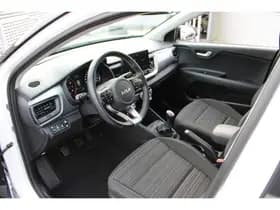 Kia Stonic thumbnail 57