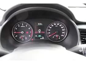 Kia Stonic thumbnail 58