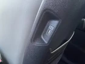 Kia Sorento thumbnail 110