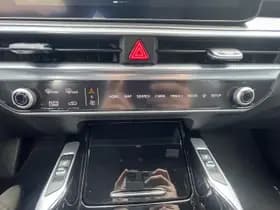 Kia Sorento thumbnail 24