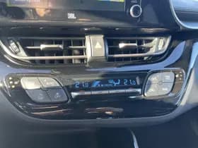 Toyota C-hr thumbnail 16