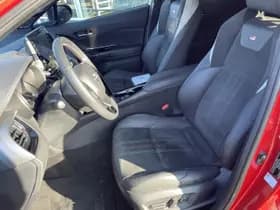 Toyota C-hr thumbnail 3
