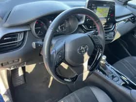Toyota C-hr thumbnail 6