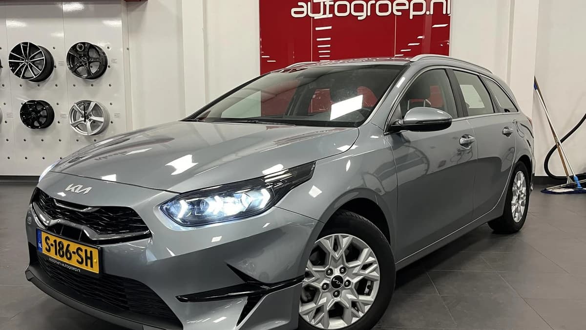 Kia Ceed-sportswagon — foto 1