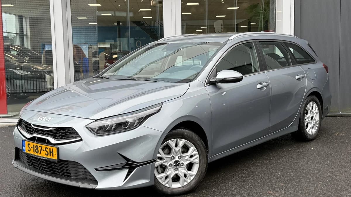 Kia Ceed-sportswagon — foto 1