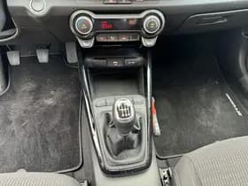 Kia Stonic thumbnail 41