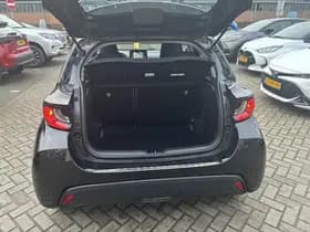 Toyota Yaris thumbnail 36