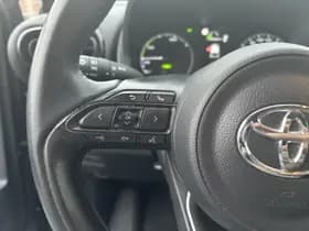 Toyota Yaris thumbnail 9