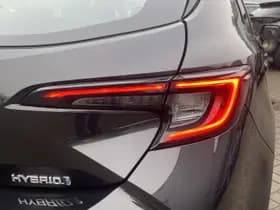 Toyota Corolla thumbnail 9