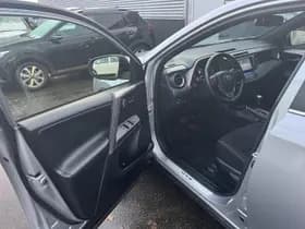 Toyota Rav4 thumbnail 19