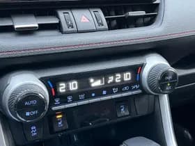 Toyota Rav4 thumbnail 3