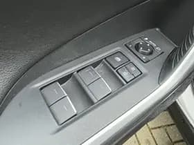 Toyota Rav4 thumbnail 31