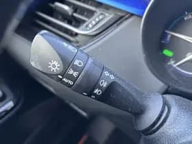 Toyota C-hr thumbnail 10