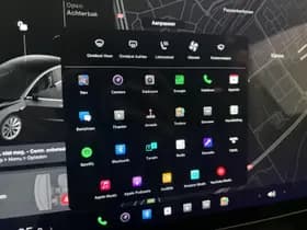 Tesla Model-3 thumbnail 11