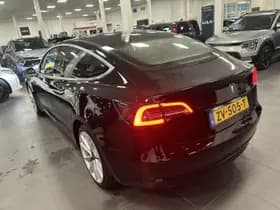 Tesla Model-3 thumbnail 21