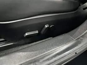 Tesla Model-3 thumbnail 28