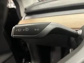 Tesla Model-3 thumbnail 30