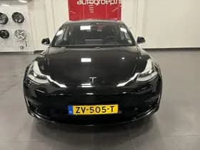 Tesla Model-3 thumbnail 45