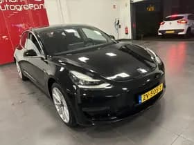 Tesla Model-3 thumbnail 49