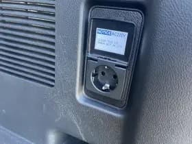 Toyota Land-cruiser thumbnail 16