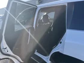 Toyota Land-cruiser thumbnail 19