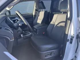 Toyota Land-cruiser thumbnail 24