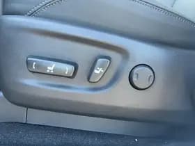 Toyota Land-cruiser thumbnail 25