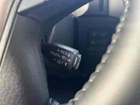 Toyota Land-cruiser thumbnail 33