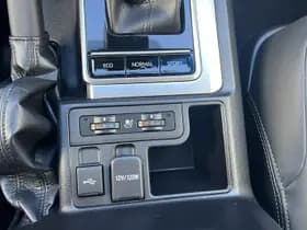 Toyota Land-cruiser thumbnail 37