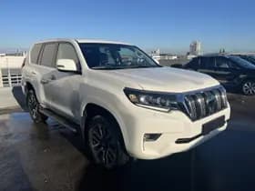 Toyota Land-cruiser thumbnail 5