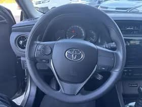 Toyota Auris thumbnail 31