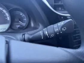 Toyota Auris thumbnail 35