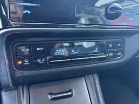 Toyota Auris thumbnail 42