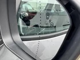 Renault Megane-e-tech thumbnail 12