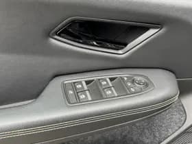 Renault Megane-e-tech thumbnail 17