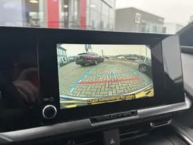 Toyota C-hr thumbnail 16