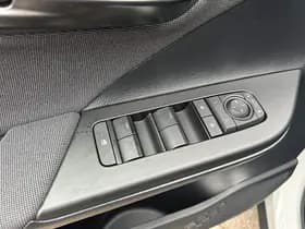 Toyota C-hr thumbnail 30