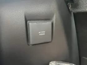 Toyota C-hr thumbnail 44