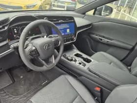 Lexus Rz thumbnail 3