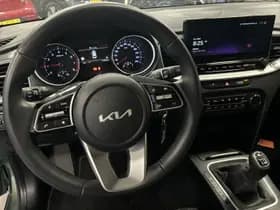 Kia Ceed-sportswagon thumbnail 4