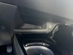 Toyota C-hr thumbnail 32