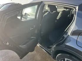 Toyota C-hr thumbnail 42