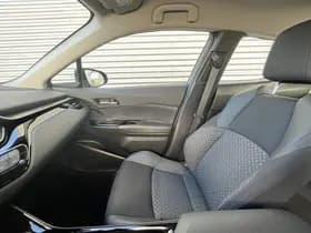 Toyota C-hr thumbnail 93