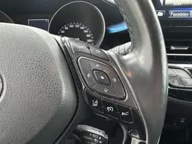 Toyota C-hr thumbnail 8