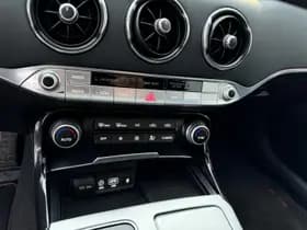Kia Stinger thumbnail 23