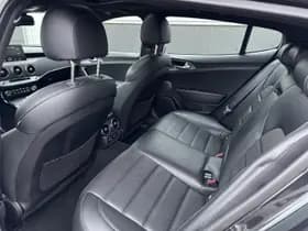 Kia Stinger thumbnail 30