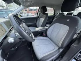 Hyundai Ioniq-5 thumbnail 10