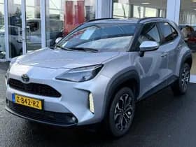 Toyota Yaris-cross thumbnail 3