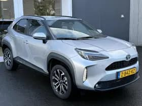 Toyota Yaris-cross thumbnail 4