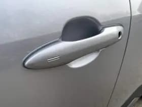 Toyota Yaris-cross thumbnail 35